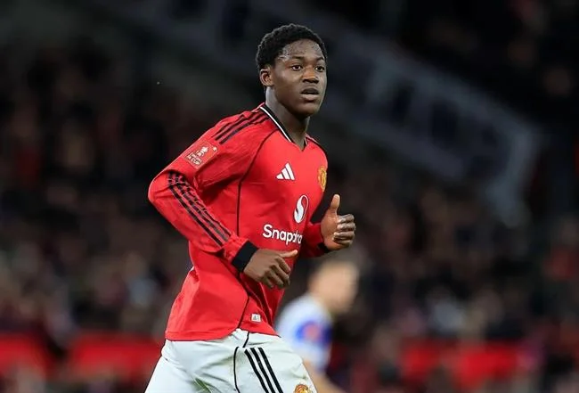 Hình ảnh quản lý tài khoản và chính sách tạm ngưng tài khoản tại 99vz uy tín.